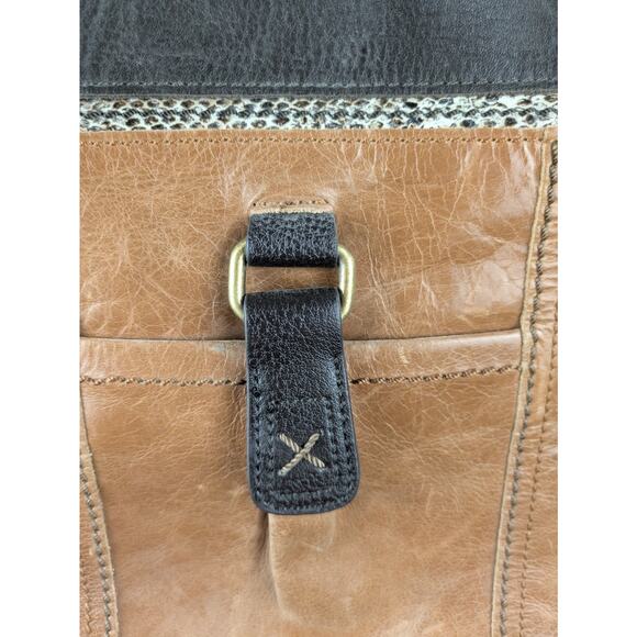 The Sak Kendra Crossbody Purse Distressed Two-Tone Brown Leather Messenger Bag - Picture 5 of 8